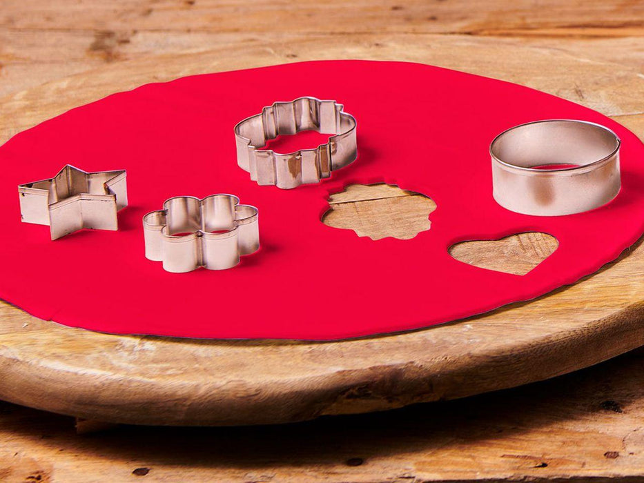 Funcakes Ausgerollte Rollfondant fire red, rot Durchmesser, 36cm - Tortendekoshop