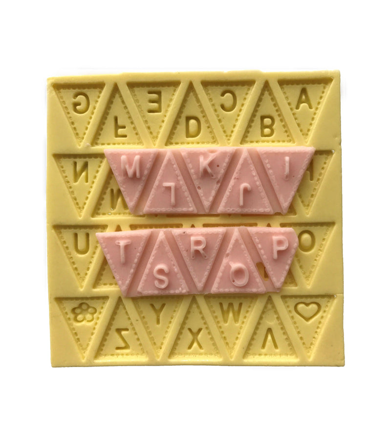Buchstaben Dreieck Silikonform - Tortendekoshop