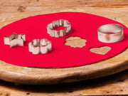 Funcakes Ausgerollte Rollfondant fire red, rot Durchmesser, 36cm - Tortendekoshop